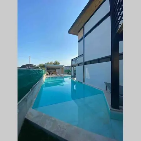 Siradisi Bir Esinti Villa Fethiye