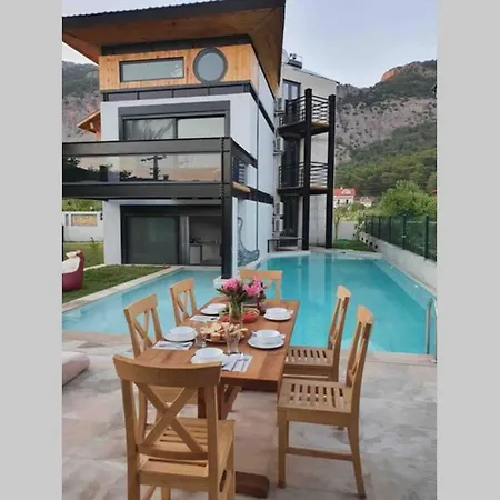 Villa Siradisi Bir Esinti *